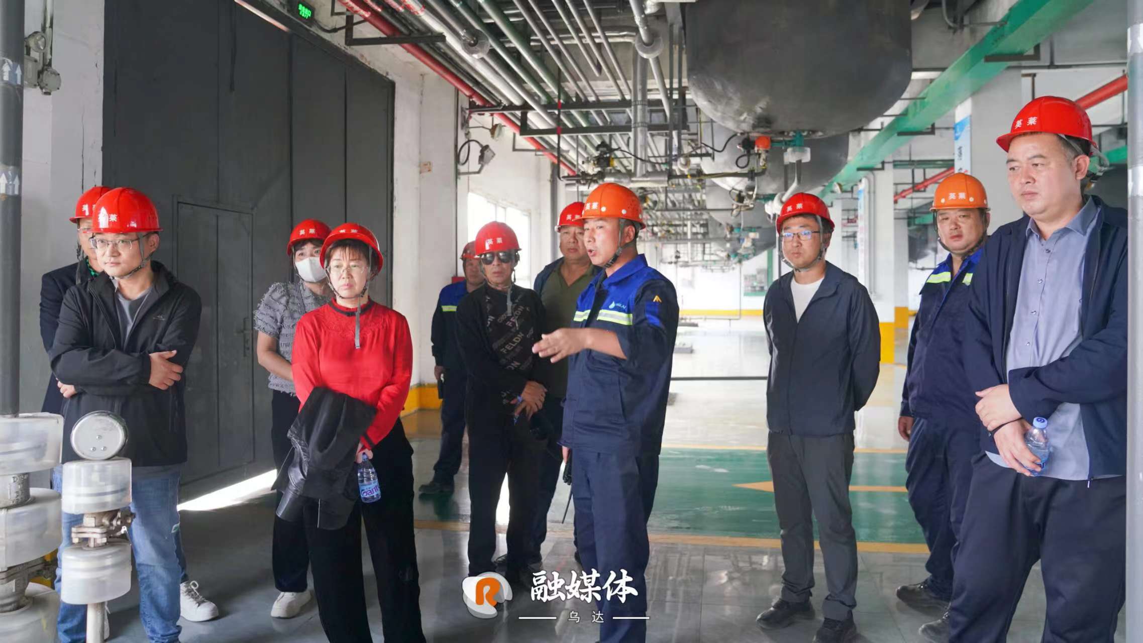 參觀內(nèi)蒙古英萊新材料有限責(zé)任公司鄰氯苯甲酰氯車間